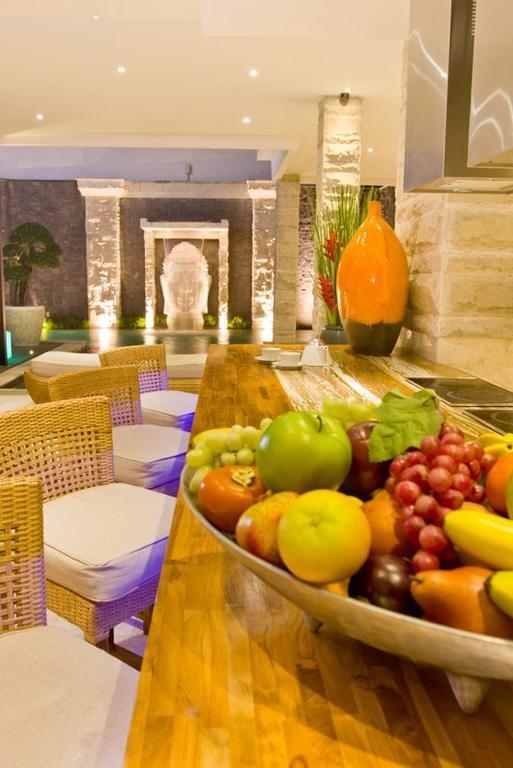 Puri Ratu Jimbaran Villa Exterior foto